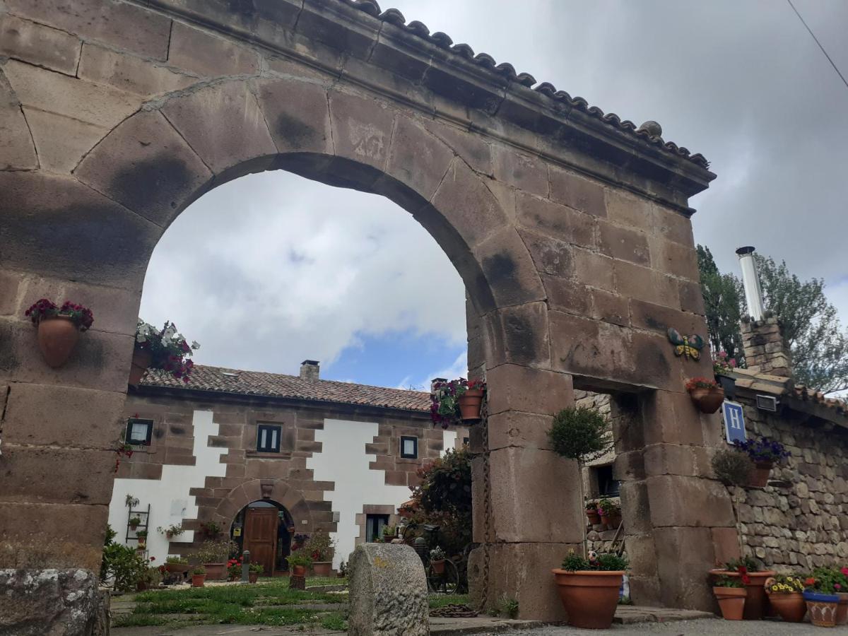 Вилла La Casona De Barrio Баррио Экстерьер фото