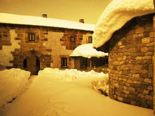 Вилла La Casona De Barrio Баррио Экстерьер фото